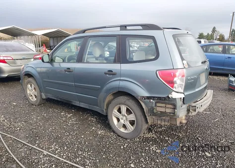 2010 Subaru Forester 2.5X z USA, uszkodzony, nr VIN JF2SH6BC5AH805847
